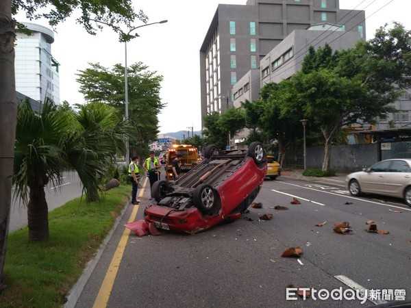 車禍處理SOP 第一步絕對是報警